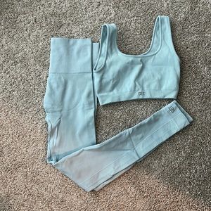 SET Active leggings and matching bra